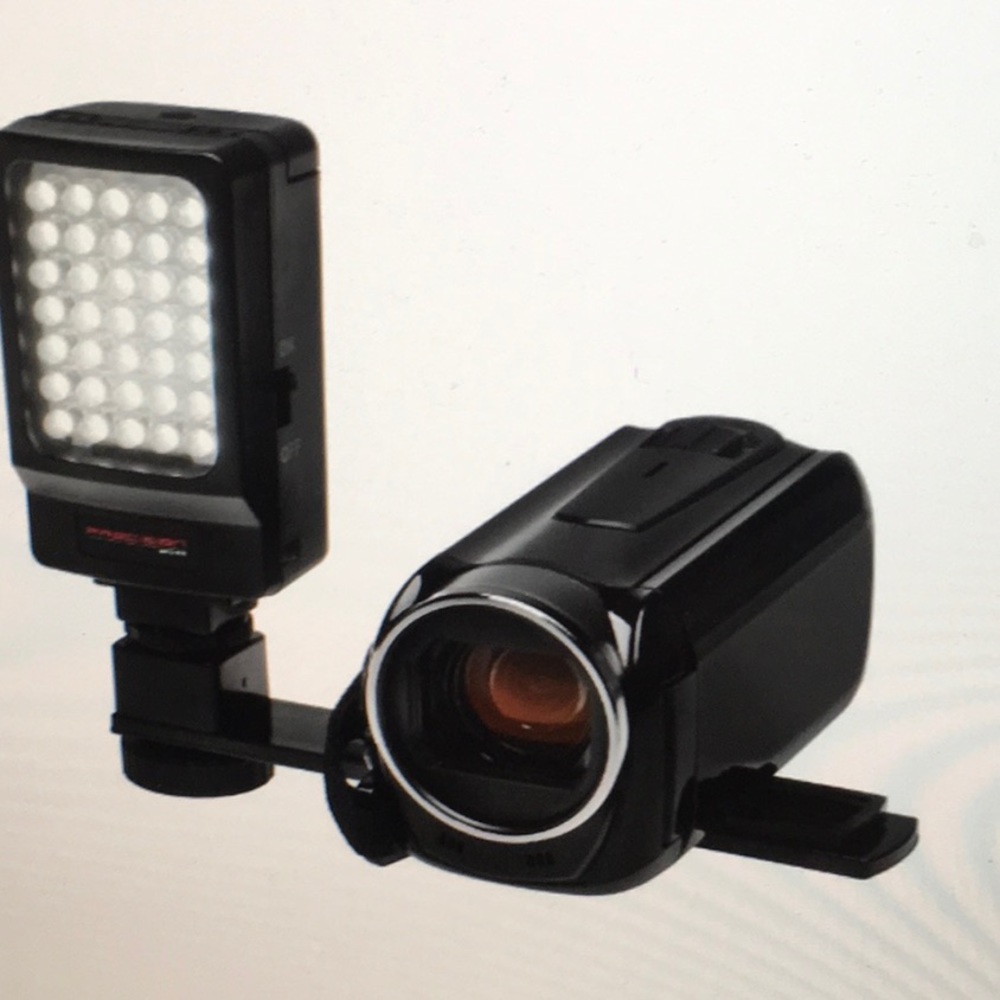 LED Video Light & Bracket - Picture 5 of 8